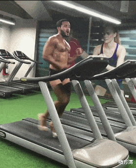 新型冠状肺炎|老婆打疫苗非要穿露肩连衣裙,戴着口罩就不怕丢脸了吗?