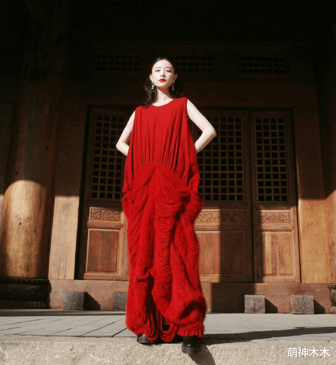 GQ女明星杀疯了！杨幂全身造型超过三百万，倪妮却穿了过季旧衣