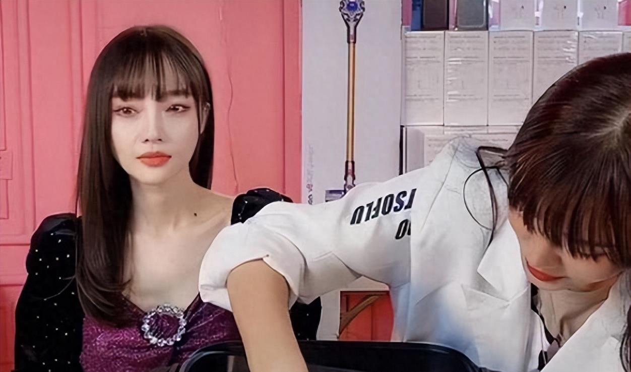 世上渣男千千万,最怕贾乃亮这一种,李小璐这次算是遇到高端玩家了