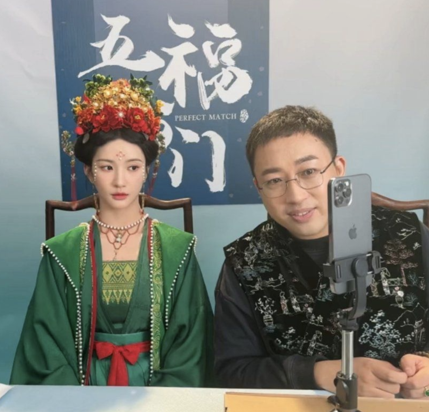 祝绪丹辞演风波升级,于正晒聊天记录炮轰,卢昱晓吴宣仪被牵连