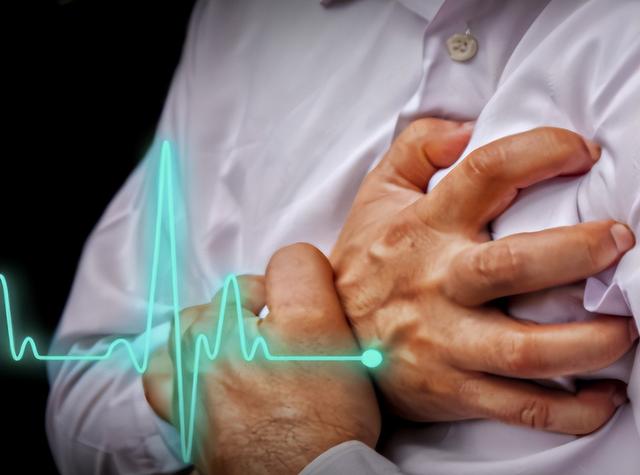 茶水成了“夺命水”?男子喝后器官坏死!医生:喝茶请牢记这4点