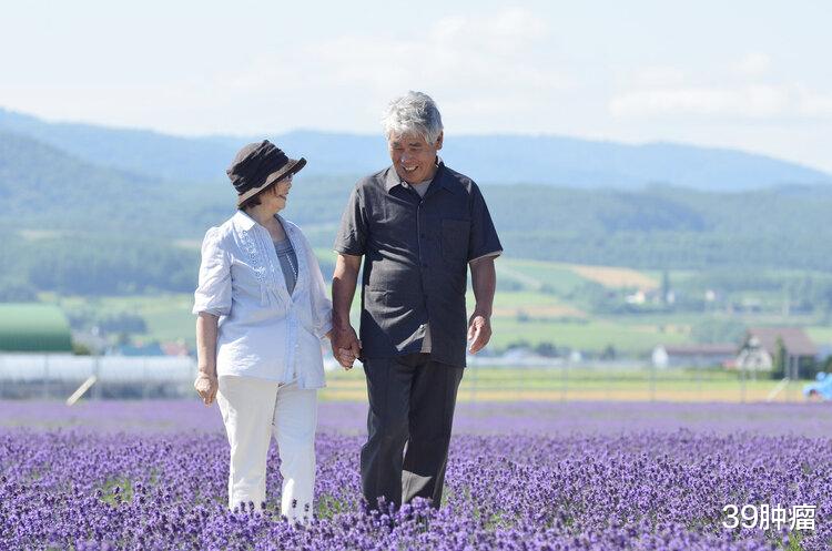 男性胡子长得快，说明了什么？刮胡子频率高，寿命短？科学告诉你