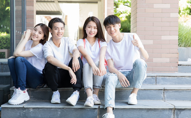 创业|年轻人的就业压力与去向