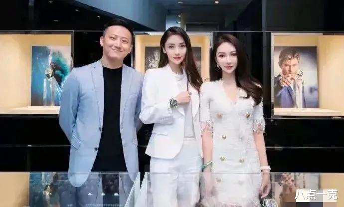 黄晓明|黄晓明喜提第二春？叶柯参加黄家家宴，网友喊话：晓明哥审美退步