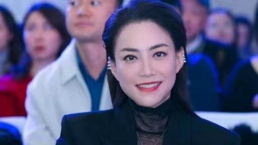 霍汶希微博之夜幕后：力邀张小斐教容祖儿演戏