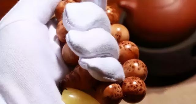 杨子|手里有这10种手串的都拿出来,咱来聊聊如何给它们打基础!