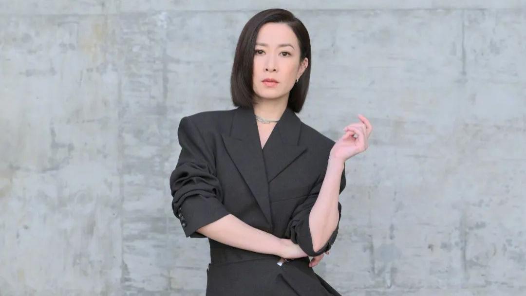 佘诗曼|佘诗曼瞓住轻松赚过亿？“三料视后”曾痛斥真人秀无法做自己，全部人设都有剧本安