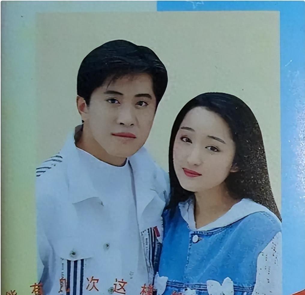 分手26年，赖文峰出狱后结婚娇妻相伴，杨钰莹的选择令人很心疼