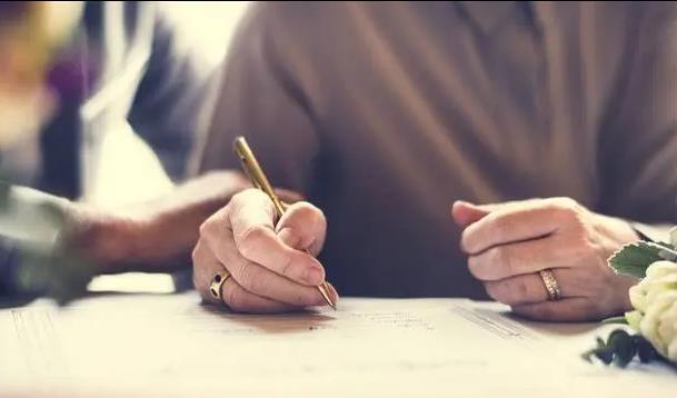 李建群和陈家林同居27年不婚不育,63岁去世,2年后男方随她而去