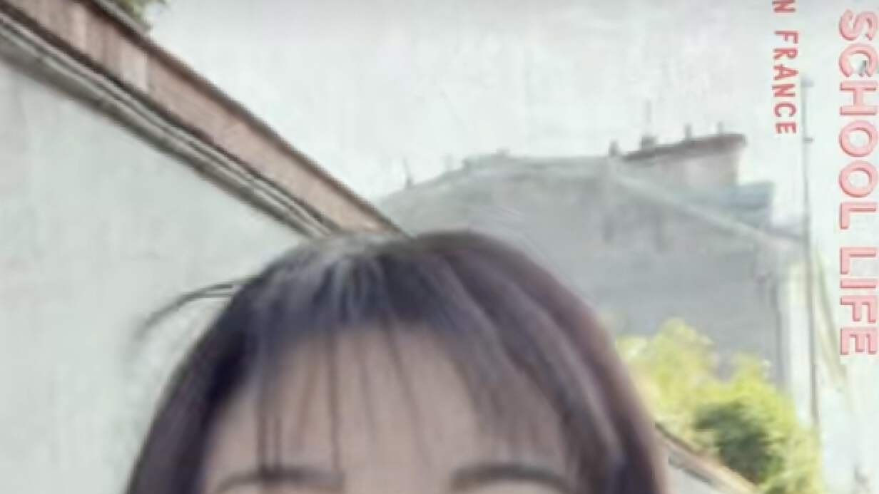 TVB前花旦换新发型，被指回春不少，分享与型男合照引网民热议