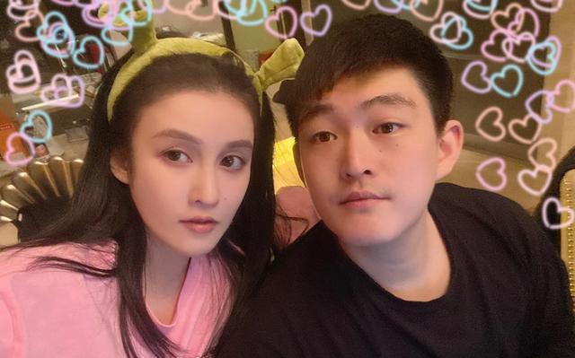 “桃色绯闻”下的赵本山子女,是上梁不正下梁歪,还是虎父无犬子