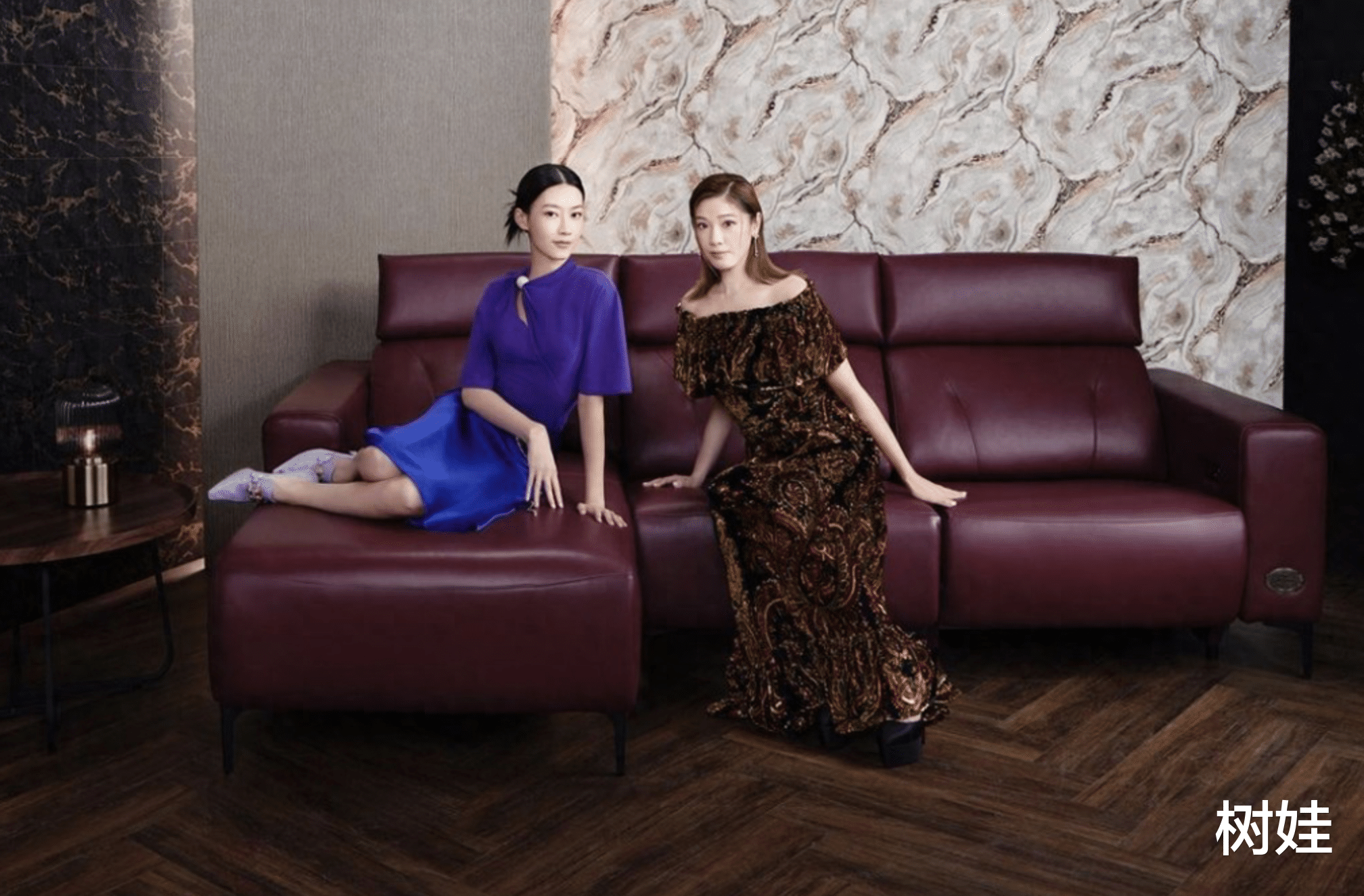 49岁港姐复出拍广告,自称集团主席夫人,状态大勇比代言人还抢镜