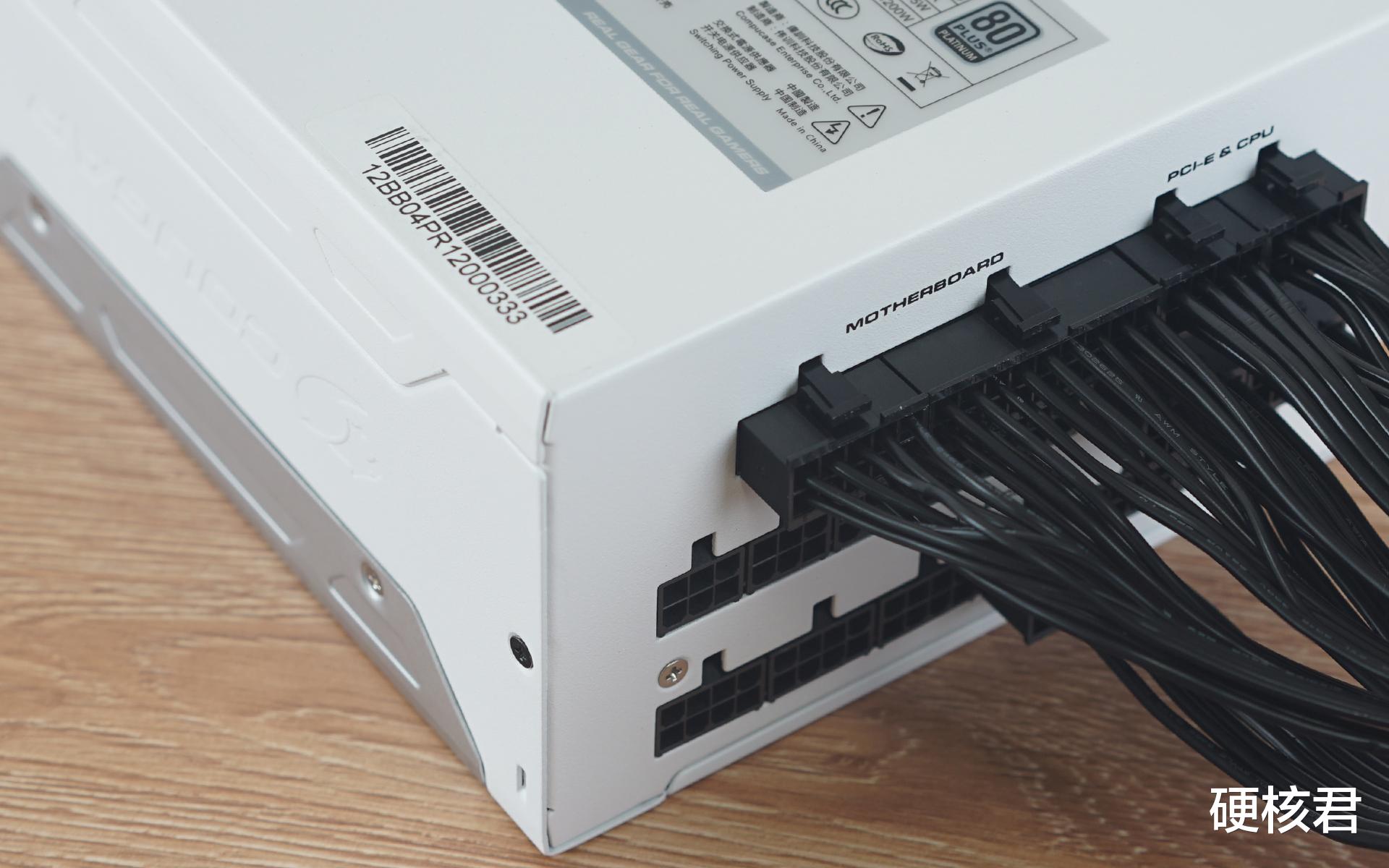 帕米尔|白色美学外观搭配出色性能,13代新平台装机体验!