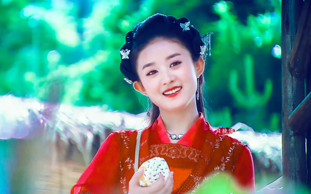 砸30亿捧的“内娱妲己”出山了！网友：美得像鬼...