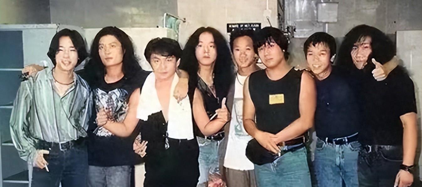 贪财贪色,5位老戏骨德不配位,晚节不保