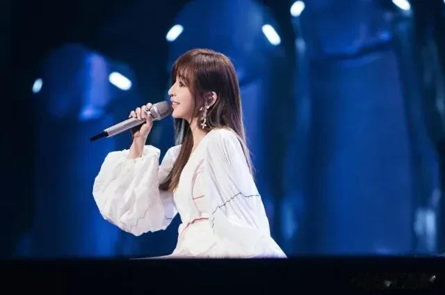 王心凌|王心凌延续《浪姐》声势登跨年晚会，红蜻蜓再掀回忆杀