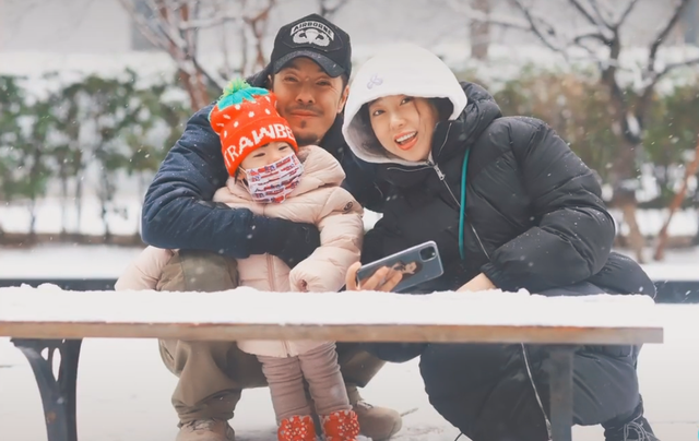 海一天:虽然荧屏上让人恨得咬牙切齿,但是生活中是模范父亲