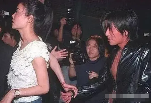 23年后回看“峰菲恋”,靠牺牲别人得来的幸福,不值得大家羡慕