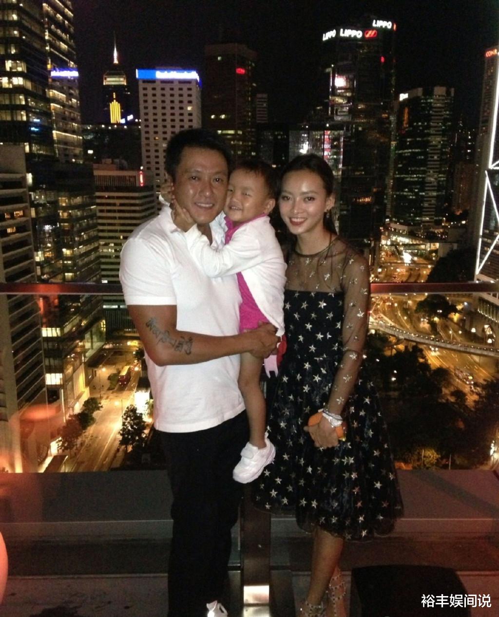 55岁港星魏骏杰定居内地!模样大变遭嘲讽,前妻出轨后一度消沉