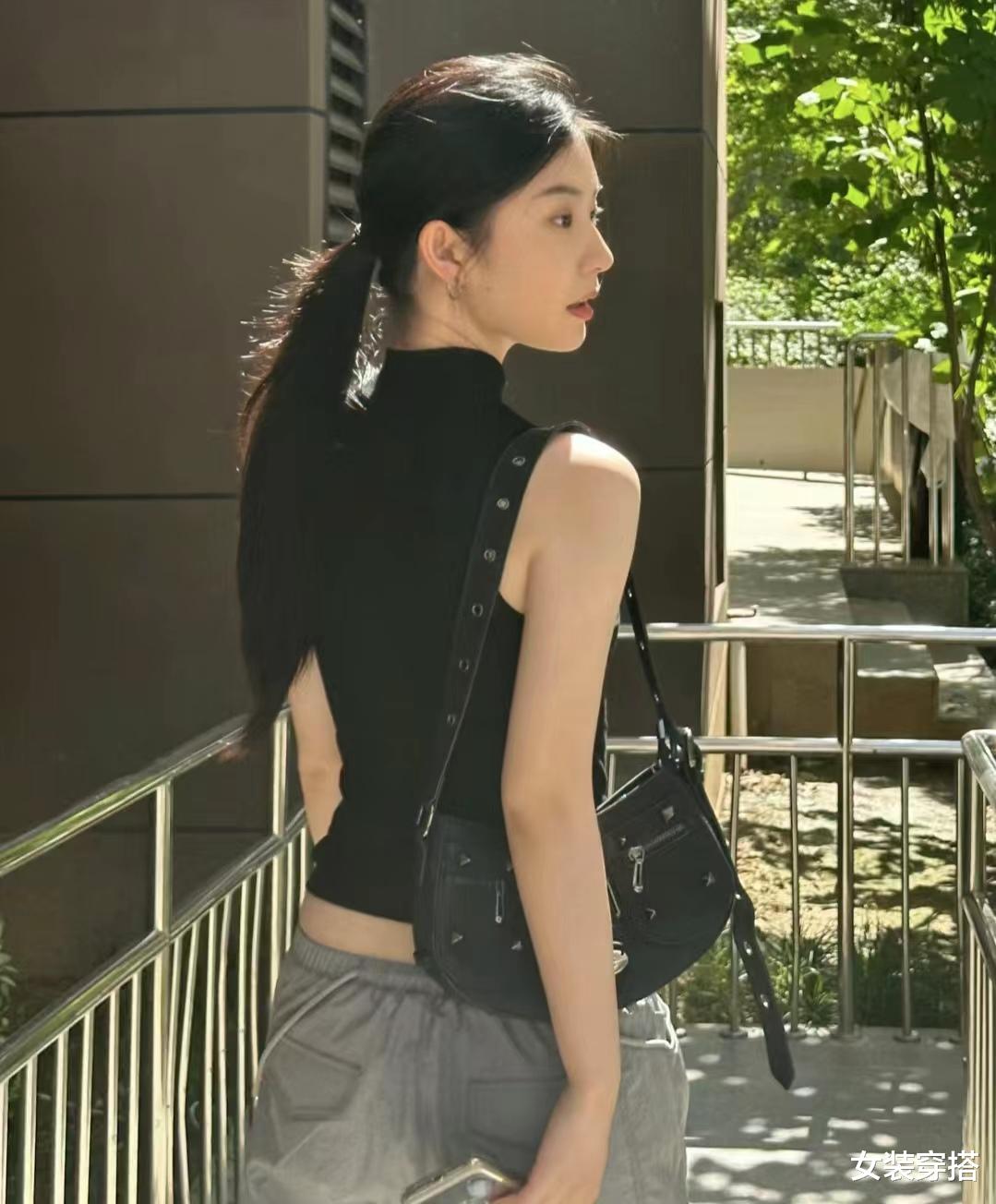 女人过了四十岁,试试2024年新流行的3款发型,显年轻气质,还洋气