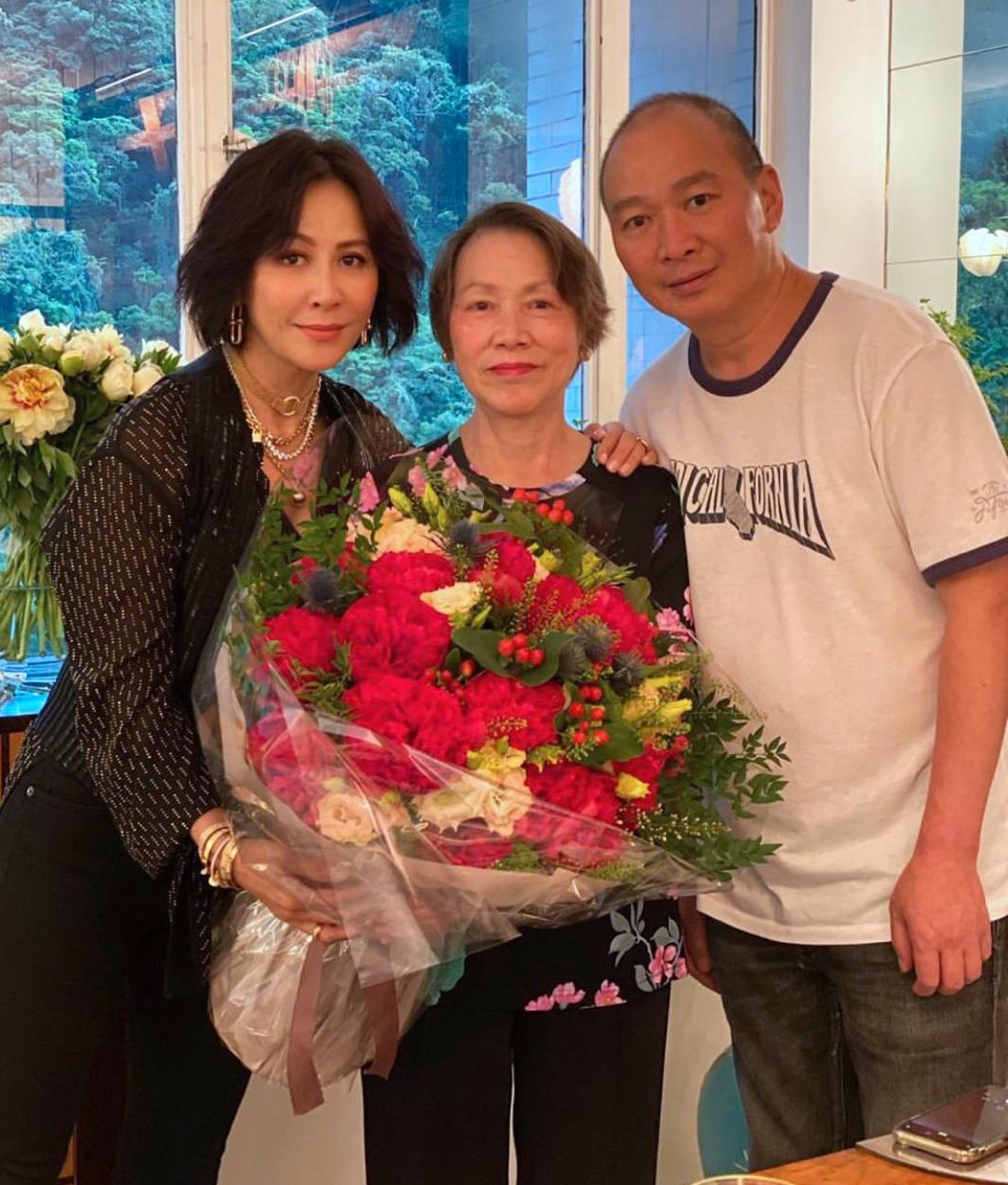 刘嘉玲在自家豪宅为章子怡办派对，现场嘉宾曝光，全都是行业大咖