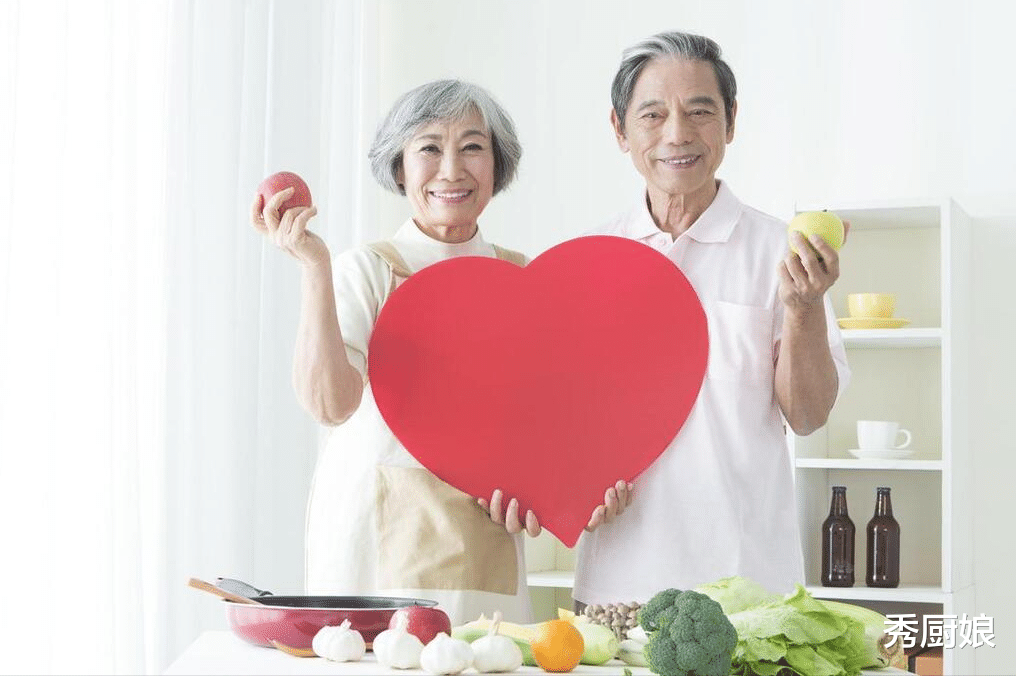 饮食|6月宁可不吃肉,也要多吃5种“碱性”菜!酸碱平衡,越吃越健康!