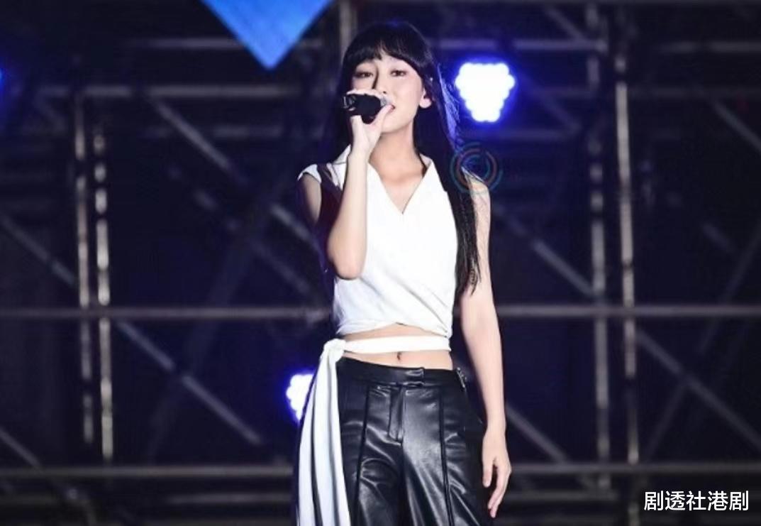 传进驻千万豪宅！TVB歌手出道2年已成吸金王，更被指再改名催星运