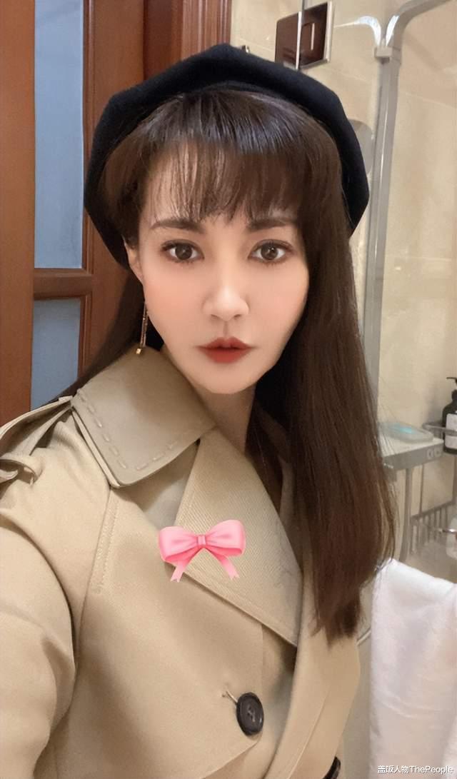 杨紫|女星“动脸”也靠运气!杨颖鞠婧祎美艳精致,杨紫金晨脸肿鼻歪