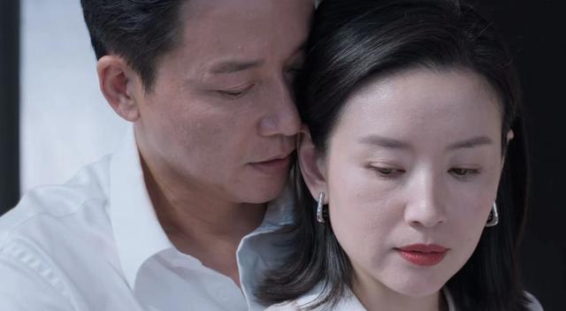 条件不符就别演“情妇”了,43岁董洁告诉你,什么是教科书式撩汉