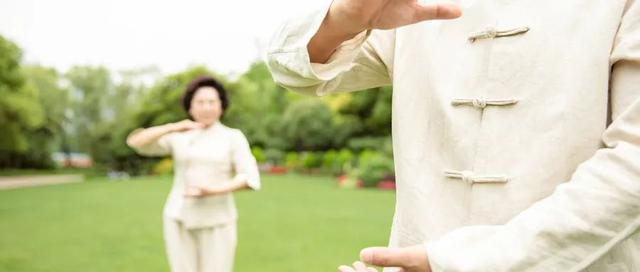 减肥还能“健脑”？掌握这些方法，让减肥“稳中求降”