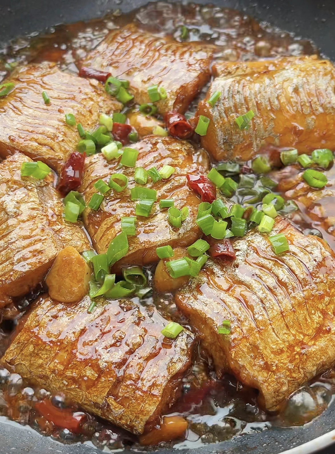 带鱼|带鱼,万万不能只用料酒腌制,多加“这2味”,带鱼香脆颜值高无腥味