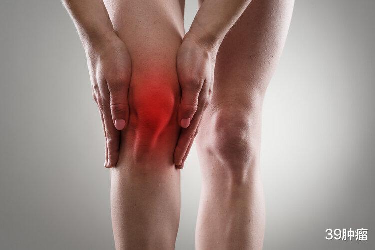 老年人腿软、使不上劲？提醒：做好这3件事，走起路来腿更有力