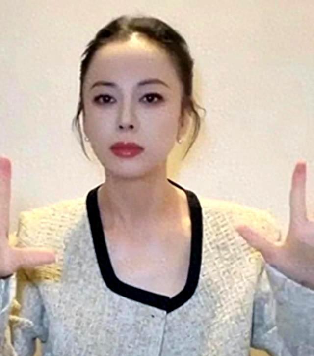 黄绮珊变化大引发关注！医美后龅牙消失了，瘦下来很像20岁少女