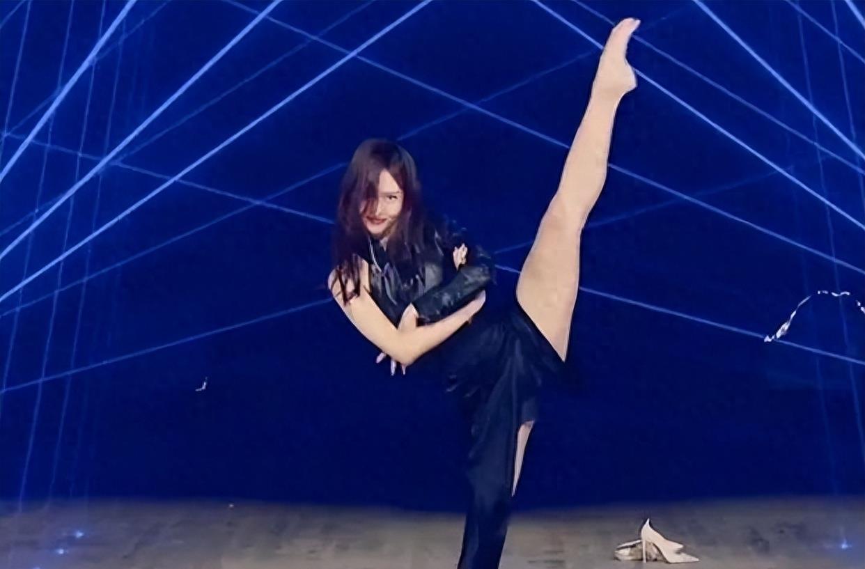 6位北舞出来的女星，个个自废“舞功”，竟跑娱乐圈抢了演员的饭碗