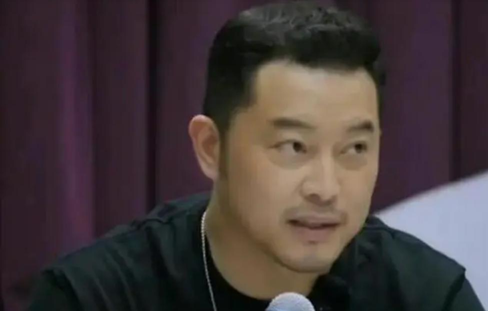 沙溢|42岁张柏芝和44岁沙溢同框，乍一眼看形同“父女”