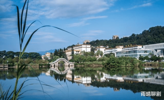 ktv|春招现KTV公主一职，校方回应：已拉黑涉事企业！