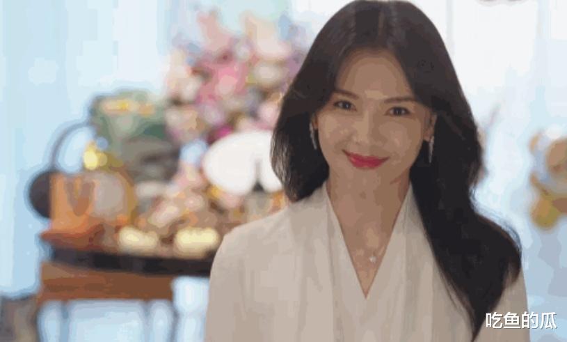 做自己的光:忍得了刘涛“面目狰狞”,忍不了秦海璐的“硅胶脸”