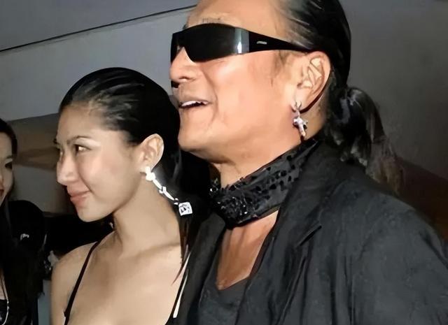 相差49岁的爷孙恋:谢贤养了12年的coco,分手5年后如今怎样了