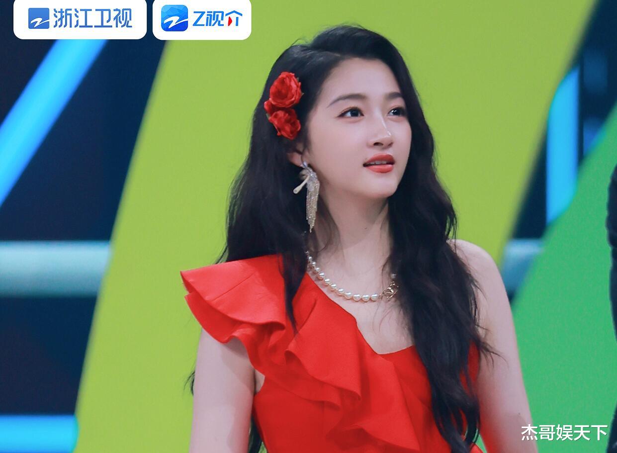 关晓彤生日被整蛊，不只打了《王牌》节目组的脸，更打了观众的脸