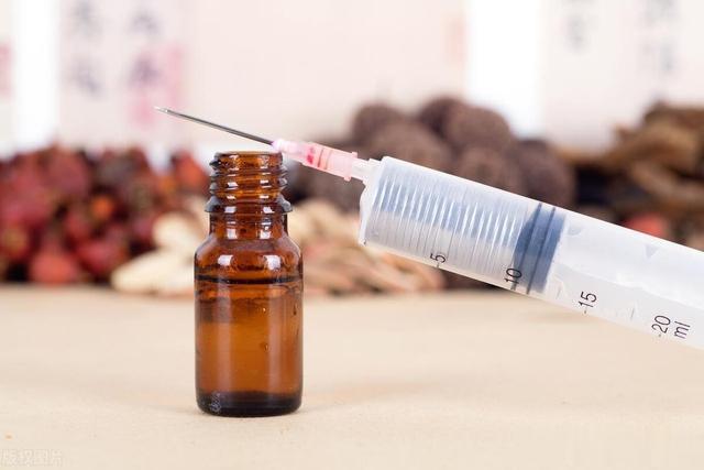 情侣接吻时，尽量别碰这2大部位，为了爱人的健康，早知道早好