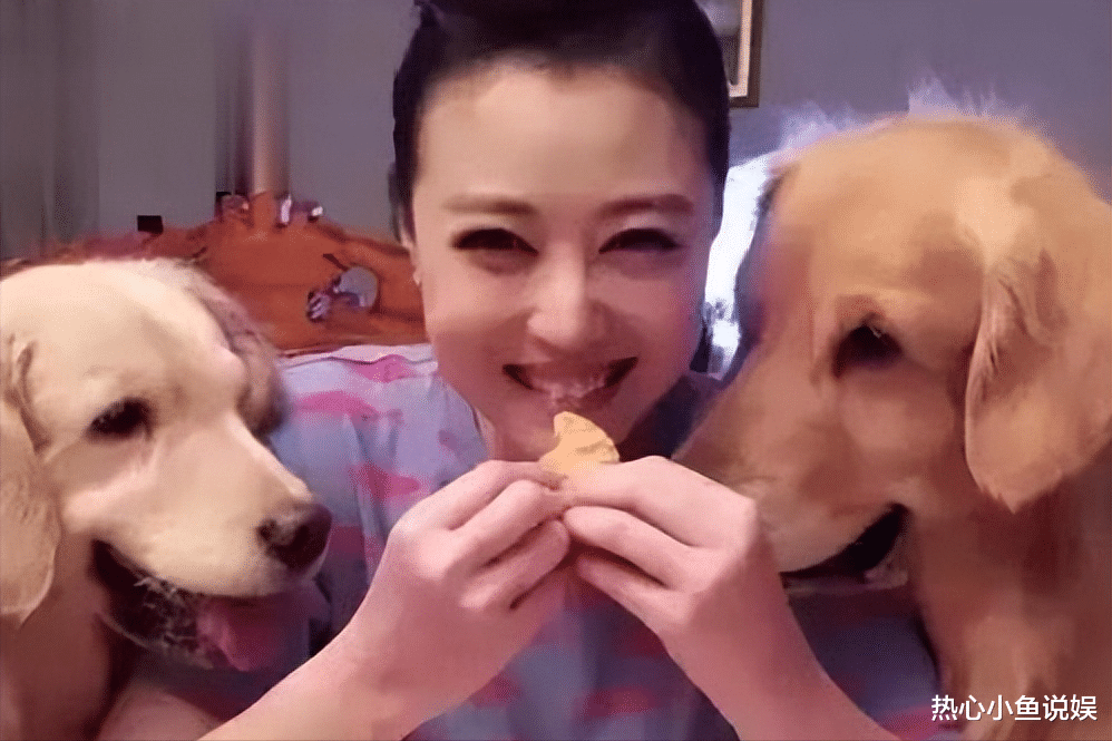 周海媚去世第4天，保姆晒其生前视频缅怀，一个举动引发网友质疑