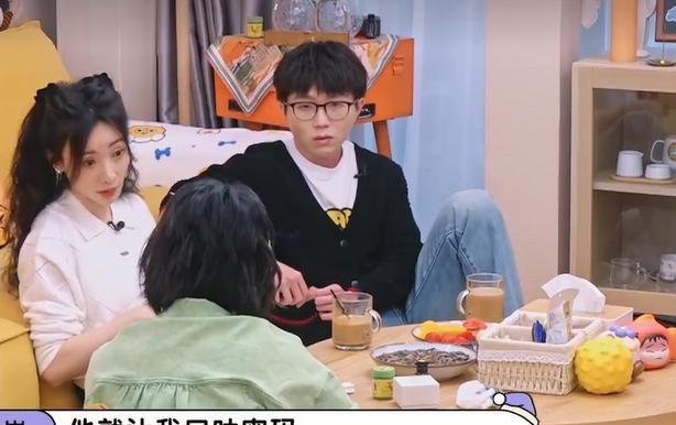 李晟|柳岩公开遭遇入室抢劫的经历,对比刘嘉玲白冰冰,已经算是很幸运