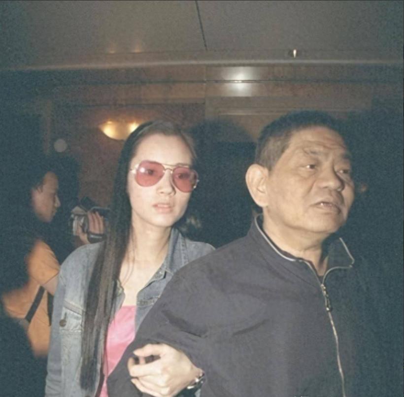 担心！香港知名女星病重住院多日，富豪男友离世豪门梦碎