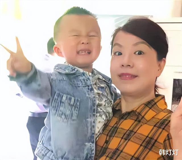 程耳|许姚田一家亲已成过去,姚家男儿直播表态:小两口与姚家无关