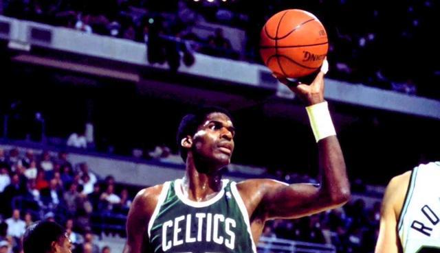 教师|盘点NBA历史上年龄最老的球员，有人差几天46岁