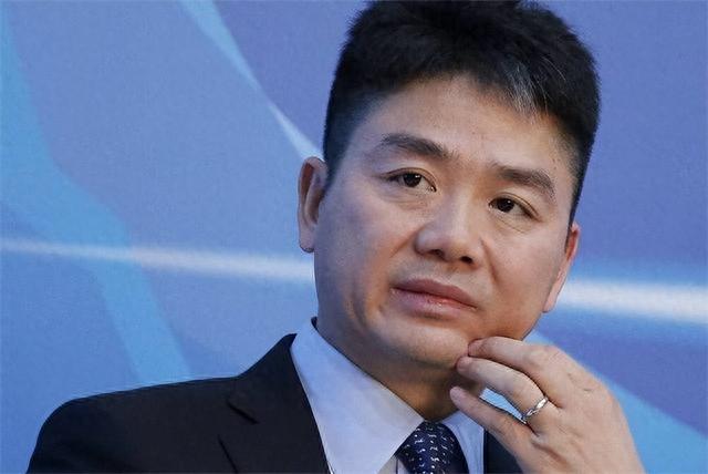 刘强东一双儿女近况：女儿成公主，儿子却成永远的痛