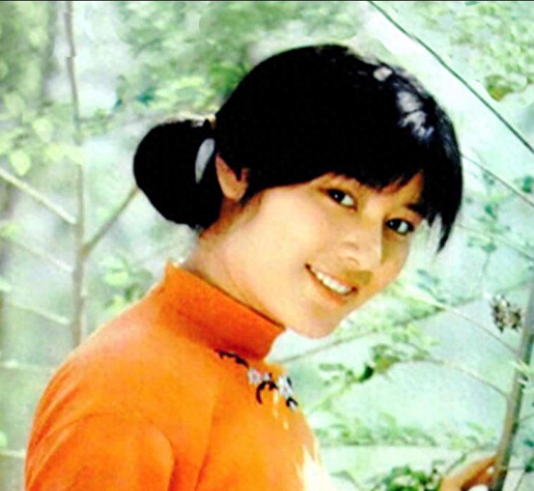 导演杨延晋:风流半生因潘虹离婚,再婚娶才女玄小佛,现在怎样了