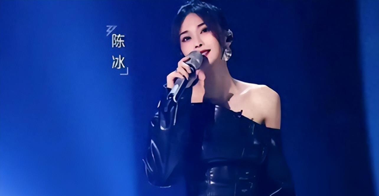 “好声音”里唱盛夏光年的陈冰，你们还记得吗？如今曝出大瓜来了