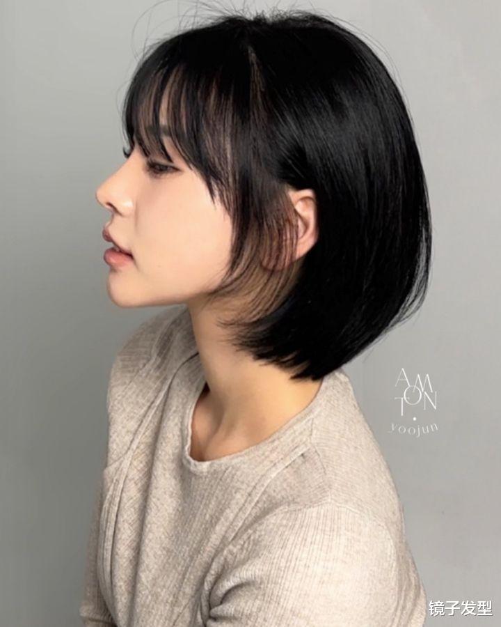 今年短发流行挂耳发,利落时尚很精致,看完就想试一试