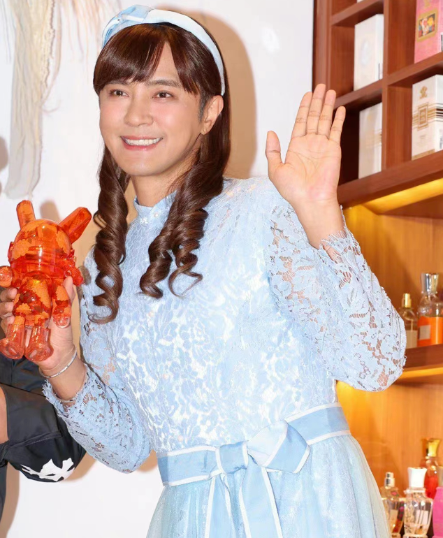 罗志祥泰国穿女装发癫,怒骂网友精神分裂 - 电视剧资讯(主打网)